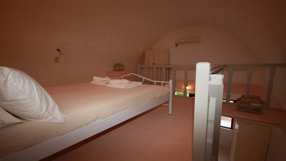 Lava Suites & Lounge Fira  Exteriör bild